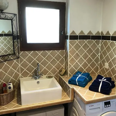 Casa vacanze Maison Chaleureuse Avec Piscine Partagee A Gee Riviere 55 M² *